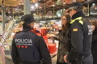 Olot reforça la seguretat de Nadal amb patrulles mixtes de Mossos i Policia Municipal