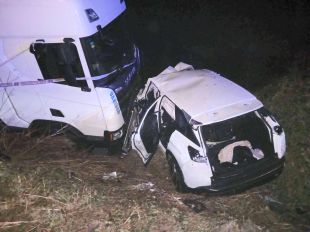 Mor el conductor d’un turisme en un xoc frontal amb un camió a Gualta