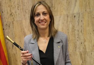 Salt investeix Cristina Alarcón (ERC) com a alcaldessa després de la renúncia de Jordi Viñas