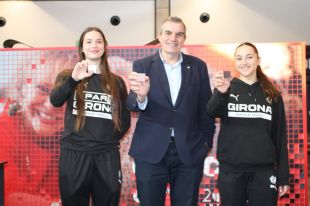 Les jugadores de l’Spar Girona se sumen a la campanya solidària de Nadal de l’Espai Gironès