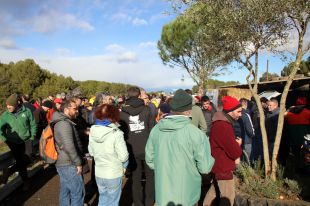 Veïns de l'Alt Empordà s'afegeixen a la protesta pagesa a l'AP-7