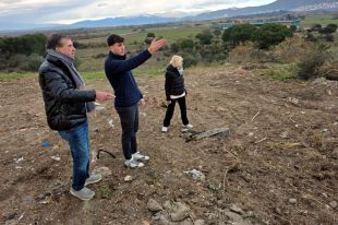 Una família descobreix un abocador en uns terrenys heretats a Palau-saverdera