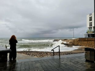 La llevantada torna a activar-se a l’Empordà amb més de 35 litres a Portbou