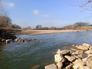 El trencament de la resclosa d’Ullà obre un escenari de restauració ambiental al Baix Ter