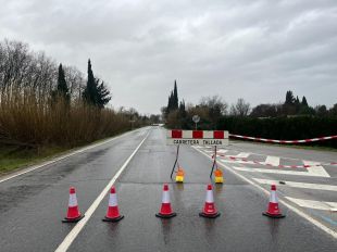 Tallades una desena de carreteres a les comarques gironines per inundacions
