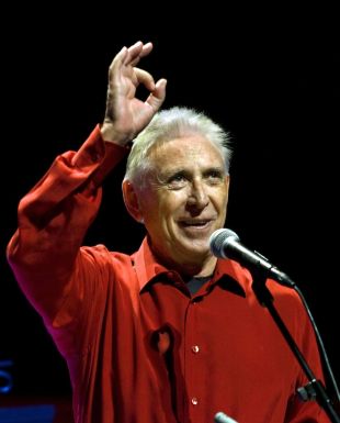 Raimon torna a l'Auditori de Girona per presentar el nou disc, 'Rellotge d'emocions'