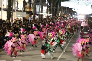 La Gran Rua del Carnaval de Platja d’Aro reuneix 76 colles i 5.400 figurants