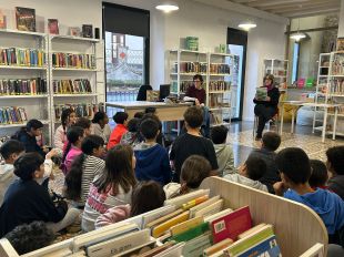 Biblioteca Rafael Vilà Barnils atén més de 13.000 persones el 2025