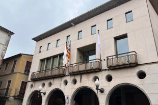 L'alcalde de Sant Joan de les Abadesses condemna les dues agressions sexuals i crida a la calma
