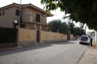 La dona tirotejada per la seva parella a Girona continua molt greu a l'UCI 