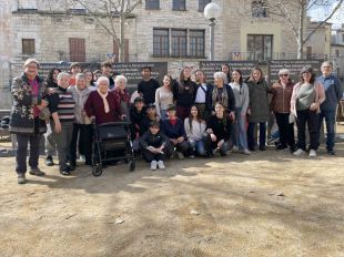 Una exposició a Banyoles reivindica la memòria d’una generació de dones treballadores