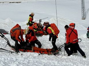 Simulacre de rescat per una allau amb trenta ferits a la Molina