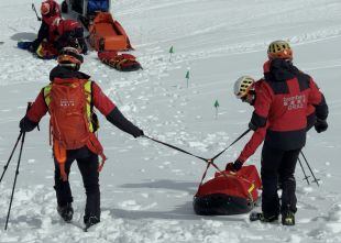 Un esquiador ferit greu en una allau al Pic de la Dona, a Setcases