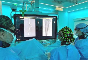 El Trueta implanta un dispositiu reabsorbible en artèries de la cama