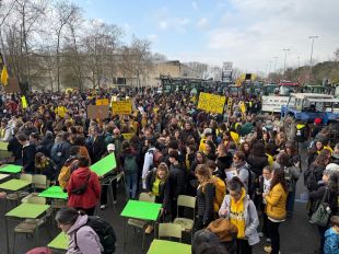 Educació xifra en un 7,64% el seguiment de la vaga a Girona a les 9:30 h