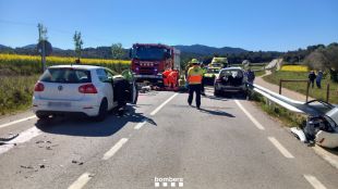 Un ferit en un accident entre dos turismes a Madremanya