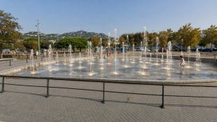 Lloret impulsa una font transitable al Rieral amb llum i jocs d’aigua