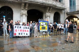 Els escombriaires de Girona accepten la mediació dels advocats per la vaga