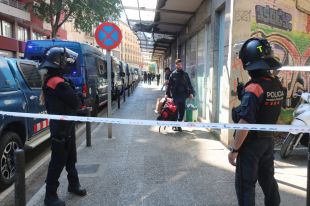 Desallotgen l'edifici ocupat de la ronda Ferran Puig de Girona per motius ''d'emergència i salubritat''