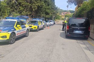 17 denúncies i un taxi immobilitzat per tenir la ITV caducada i les rodes gastades a Blanes