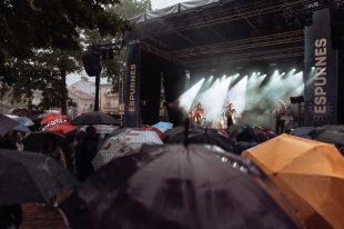 La pluja obliga a suspendre la major part del Festival Espurnes a Llagostera