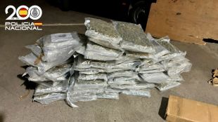 Tres detinguts a la Jonquera amb més de 73 quilos de marihuana amagats en una furgoneta