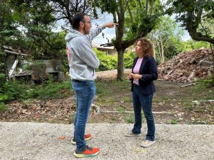 Flaçà accelera l’enderroc de les cases ocupades de l’antiga paperera