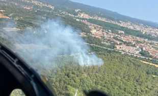 Controlat un incendi forestal entre Sant Gregori i Girona a tocar del barri de Taialà