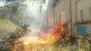 Detingut un home per provocar un incendi a l’antiga panificadora de SAFA a Blanes