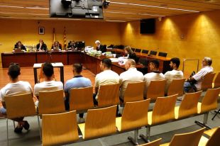 Comença el judici contra els onze acusats de fabricar narcollanxes a l'Empordà