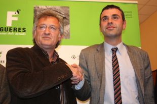 CiU i ERC rubriquen el pacte de govern amb un organigrama de gestió pioner