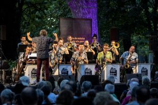 'Notes al parc' de Girona estrena el Museu d'Història dels Jueus com a escenari