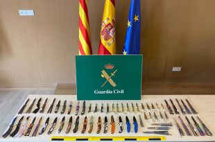 Intervenen 59 armes blanques prohibides en establiments turístics de la Costa Brava