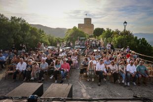 Perifèria Cultural porta Judit Neddermann, Olga Zoet i Llach Gener 76 a Colera i la Cellera de Ter