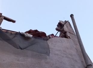 Dos ferits en el despreniment parcial del forjat d’un edifici a la Bisbal