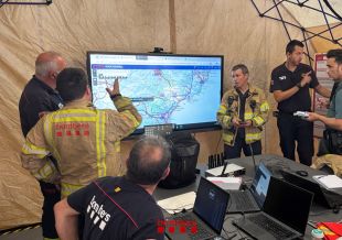 Els Bombers activen el màxim nivell de comandament per l’incendi de la Bisbal
