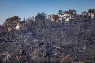 Els Bombers anuncien que l'incendi de la Bisbal està estabilitzat