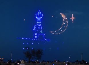 El Drone Show Festival debuta a Empuriabrava amb milers d’espectadors