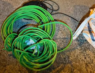 Tres detinguts per robar 3,4 quilòmetres de cable de coure a Figueres