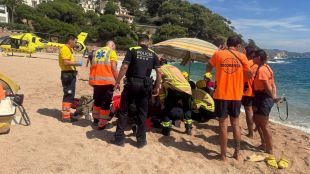 Ferit un jove que saltava des de les roques a Cala Bona de Blanes