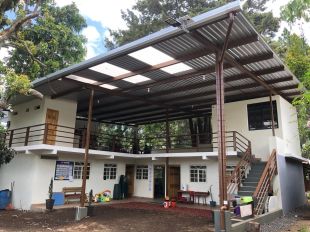 Una ONG gironina amplia un 61% el seu centre cultural a Guatemala pel creixement d’usuaris