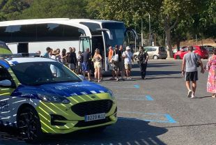 Tossa limitarà a 25 persones els grups turístics i prohibirà els megàfons a les visites guiades