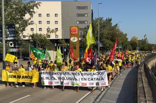 650 docents surten al carrer a Girona i avisen el Govern: ''Això només és un avís''