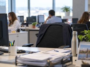 Dues de cada tres empreses gironines alerten d'un augment de l'absentisme laboral