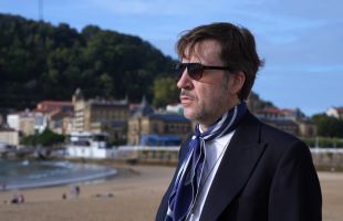 Albert Serra defensa el paper de productor: ''Dono els calés i deixo la gent en pau''