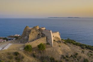 L'Associació d'Empresaris de Roses celebrarà el seu 25è aniversari al Castell de la Trinitat
