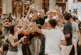 L'Oktoberfest de Girona torna al Palau de Fires amb novetats gastronòmiques i musicals