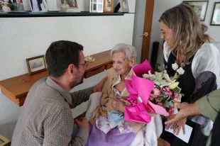 Dolors Sureda celebra 110 anys i es converteix en la persona més gran de Girona