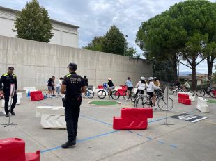 Prop de 400 joves de Banyoles participen en tallers d'educació viària