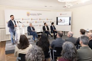 L'alcalde de Girona participa a Pamplona en una trobada de ciutats històriques